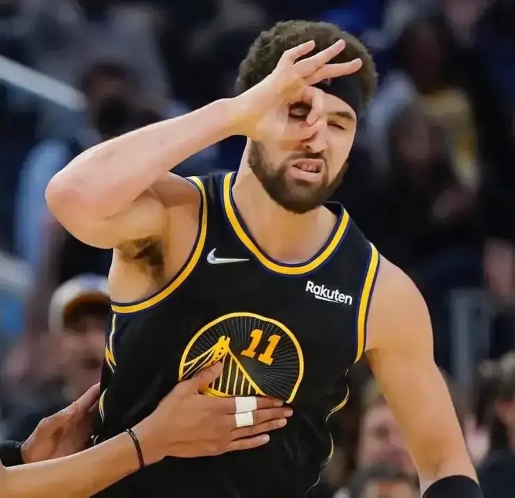 包含库里连续三场比赛得分超过赛事规则更新，RNG挑战极限！的词条